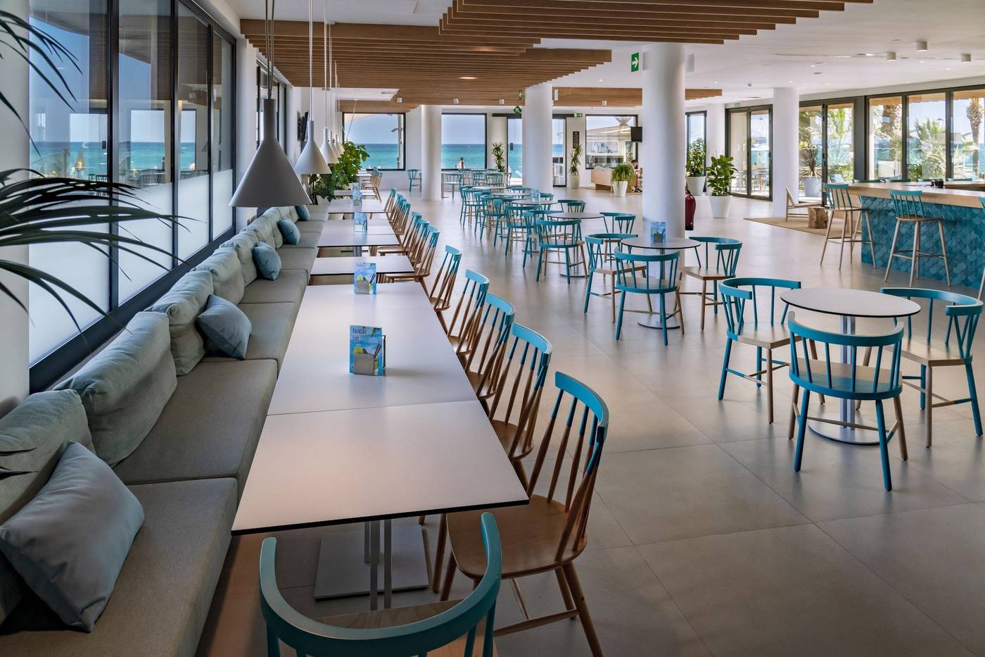 Hotel-Caprici-Bar-38