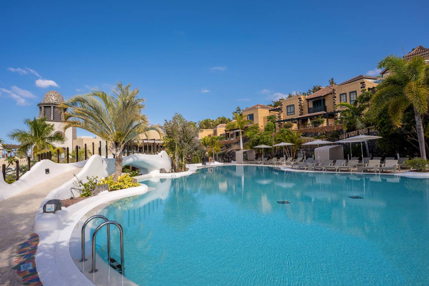 Hotel-Suite-Villa-Mar----a-Pool-1