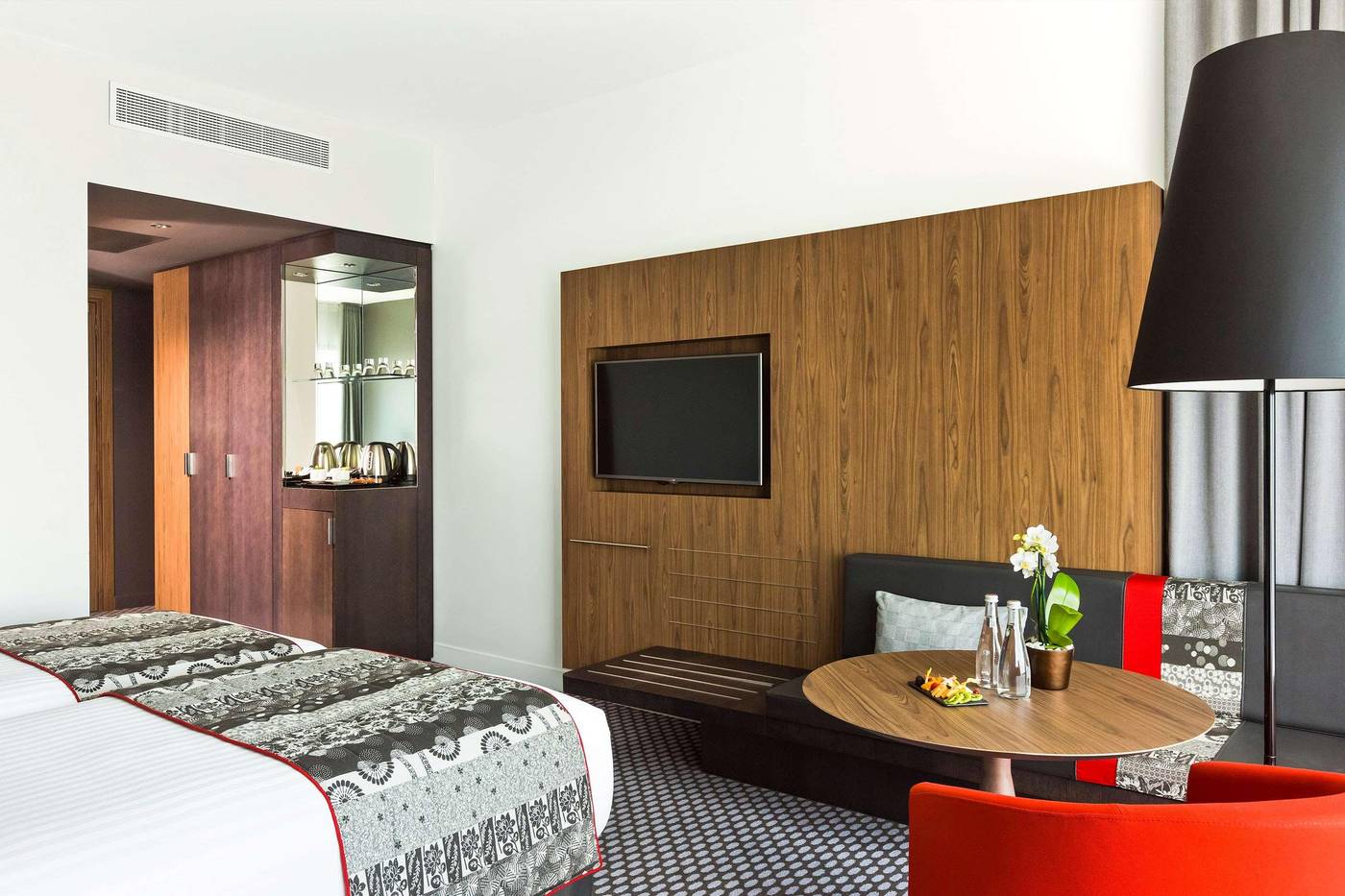 Melia-Paris-La-Defense-Room-30