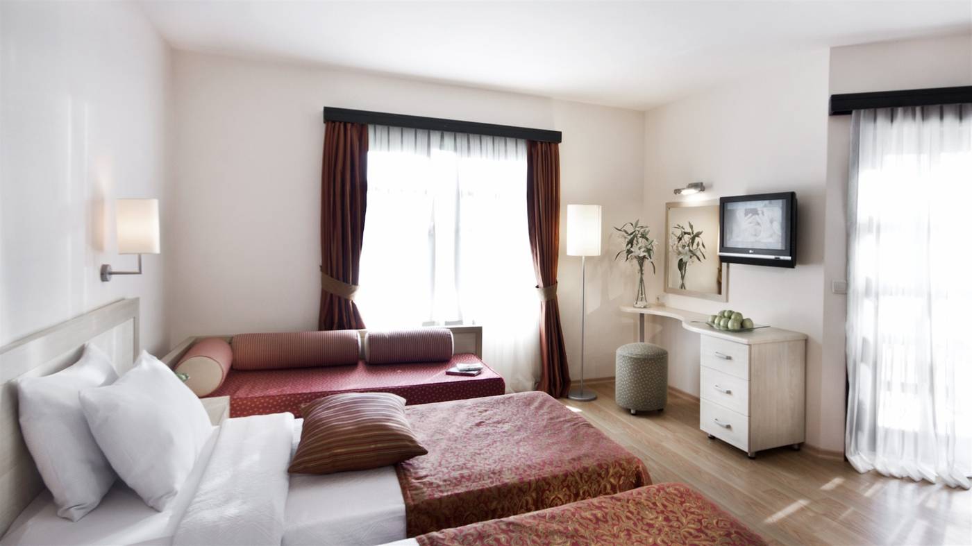 Starlight-Resort-Hotel-Room-47