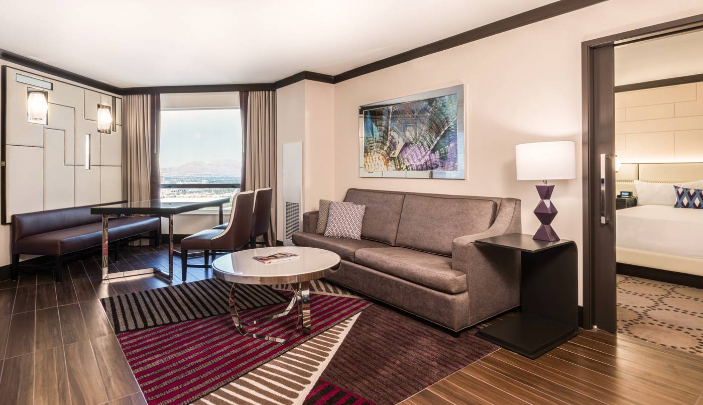 Harrah-s-Las-Vegas-Casino---Hotel-Room-33
