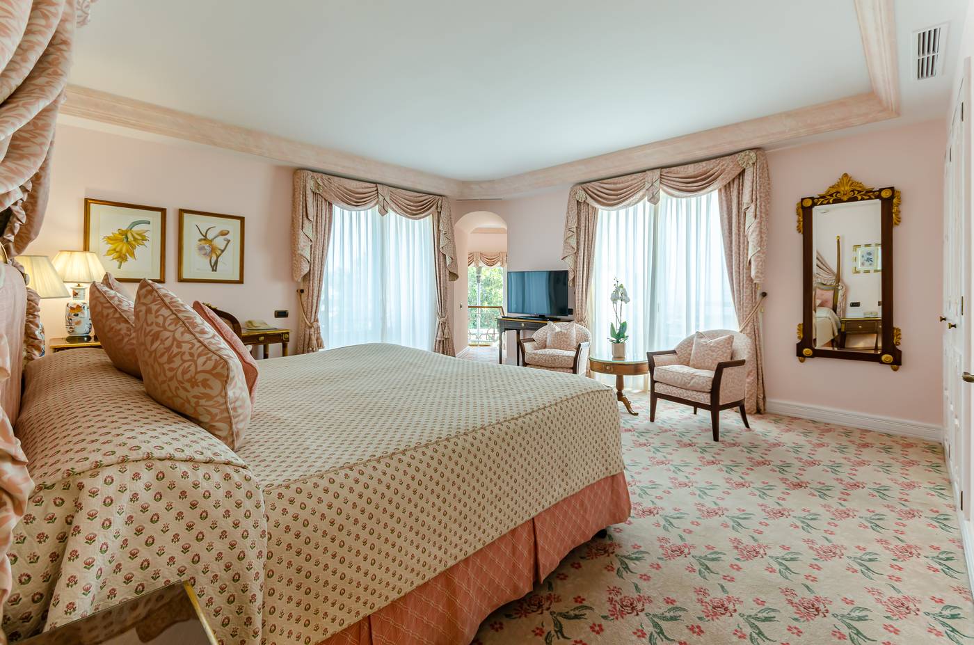 Olissippo-Lapa-Palace----The-Leading-Hotels-World-Room-35