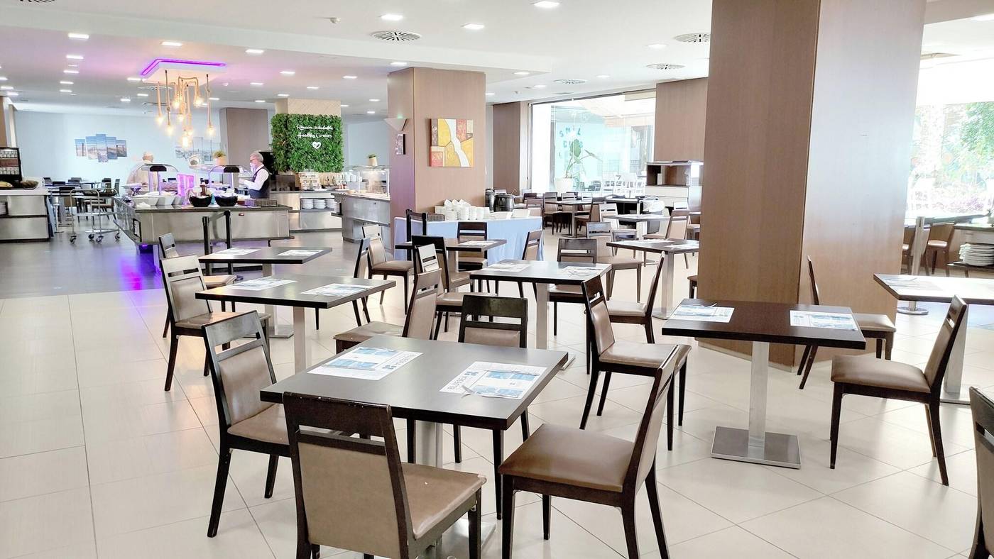 Gran-Cervantes-by-Blue-Sea-Restaurant-24