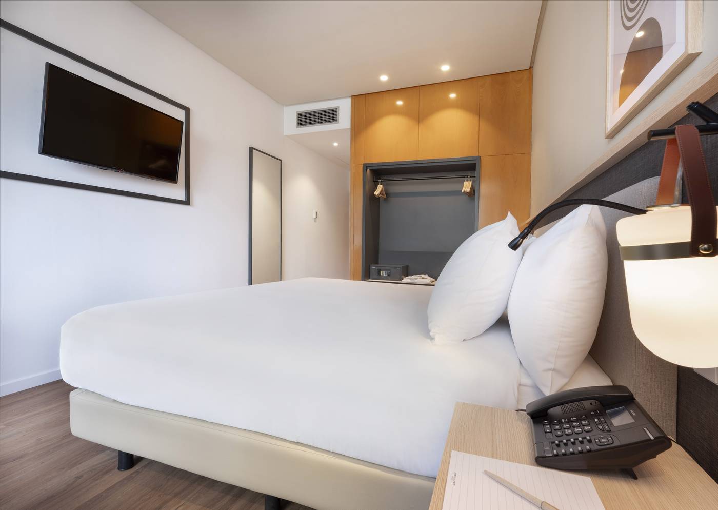 Malaga-Alameda-Centro-Affiliated-by-Melia-Room-17