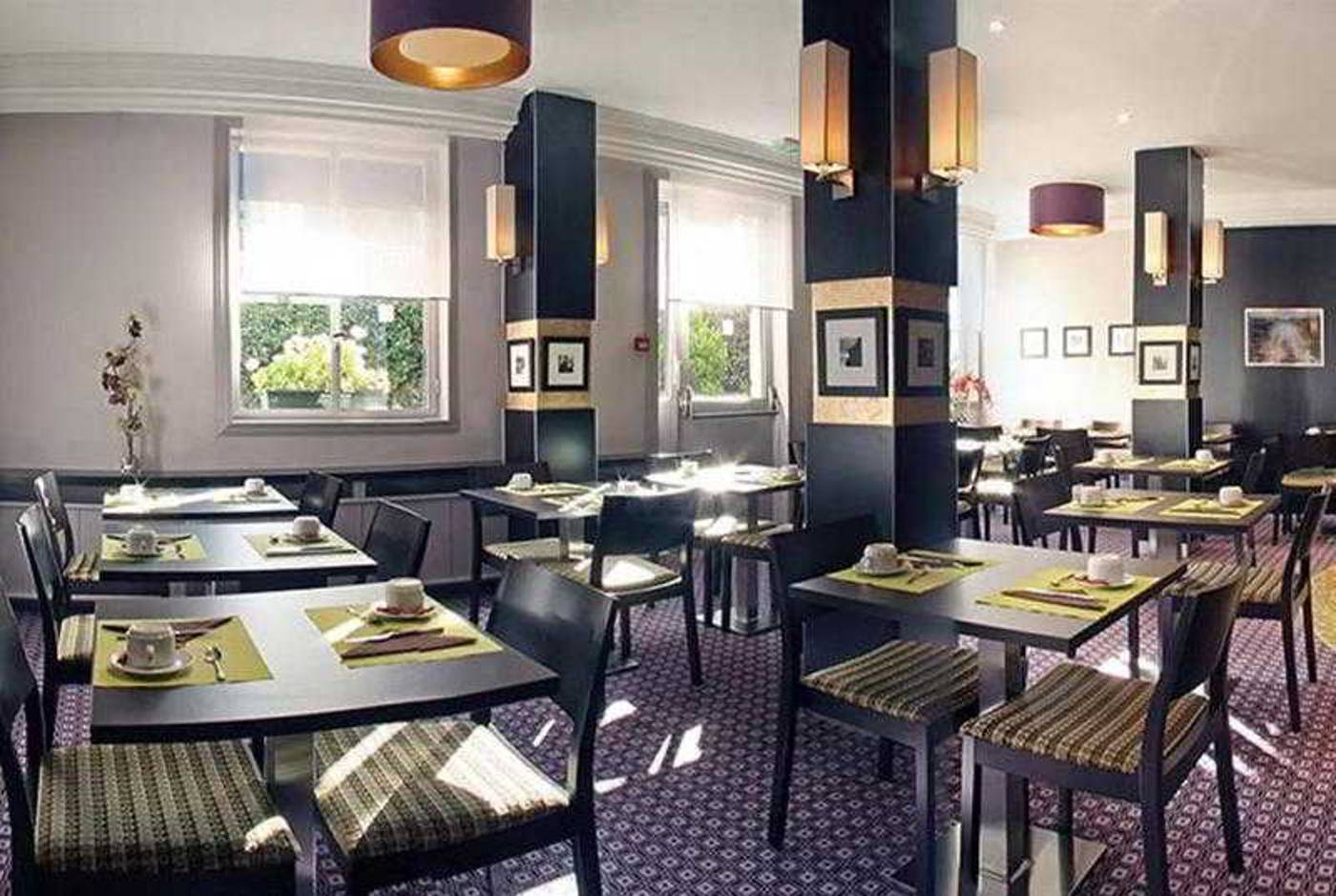 Le-Versailles-Restaurant-24