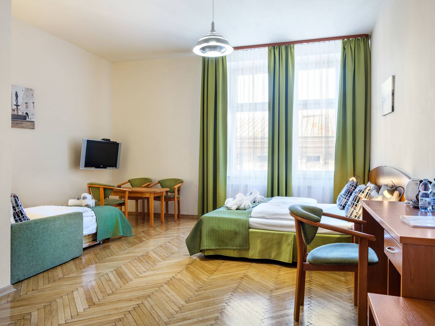 Kosmopolita-Rooms---Apartments-Room-26