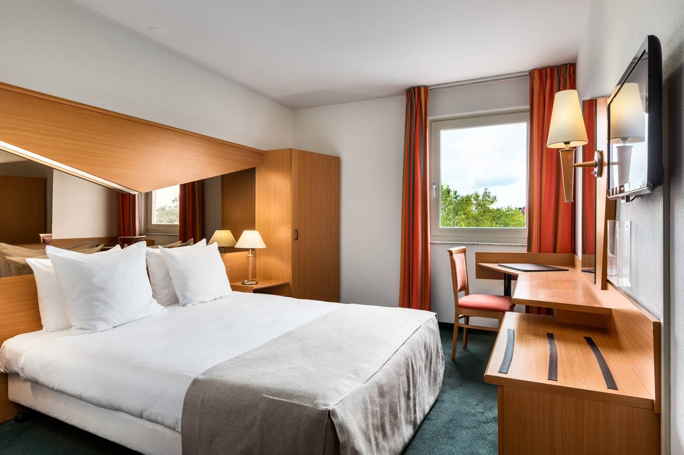 Best-Netherlands-BEST-Room-6