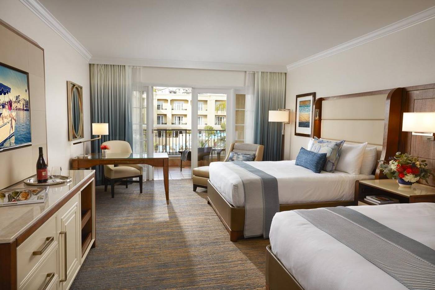 Balboa-Bay-Resort-Room-16