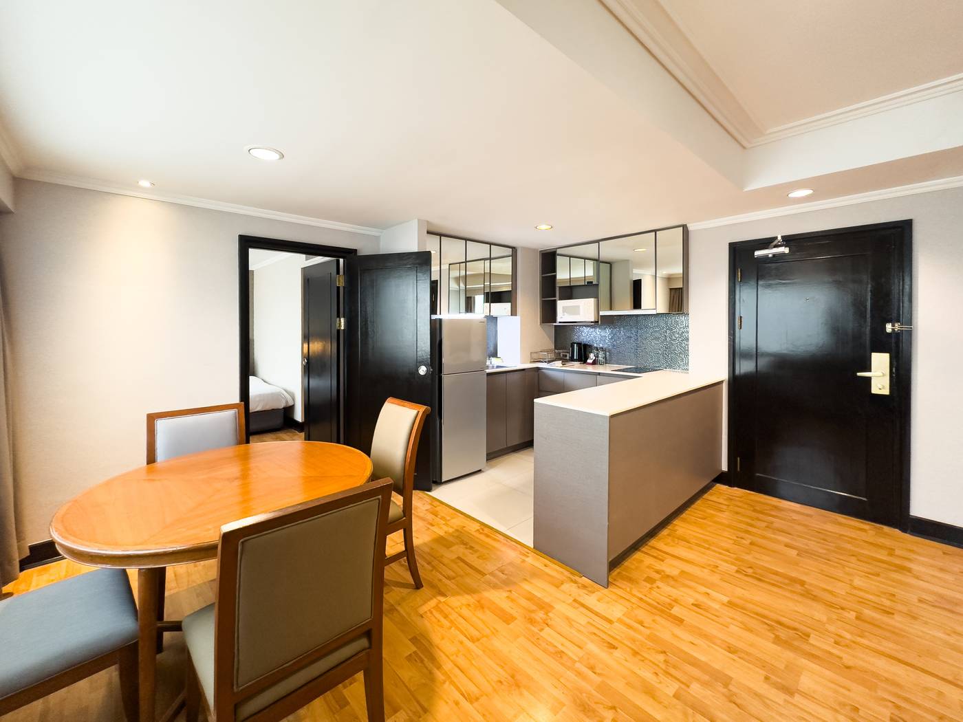 Rembrandt-Residences-Bangkok-Room-12