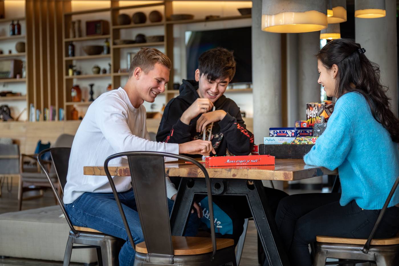 Urban-Lodge-Hotel-Lobby-28