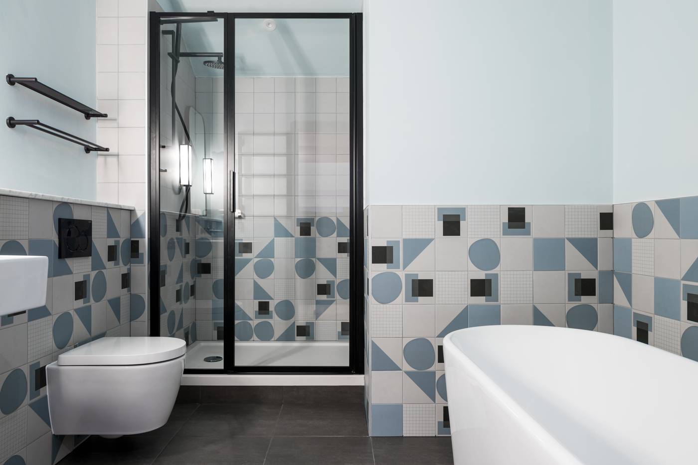 Zanzibar-Locke--Ha-Penny-Bridge-Room-24