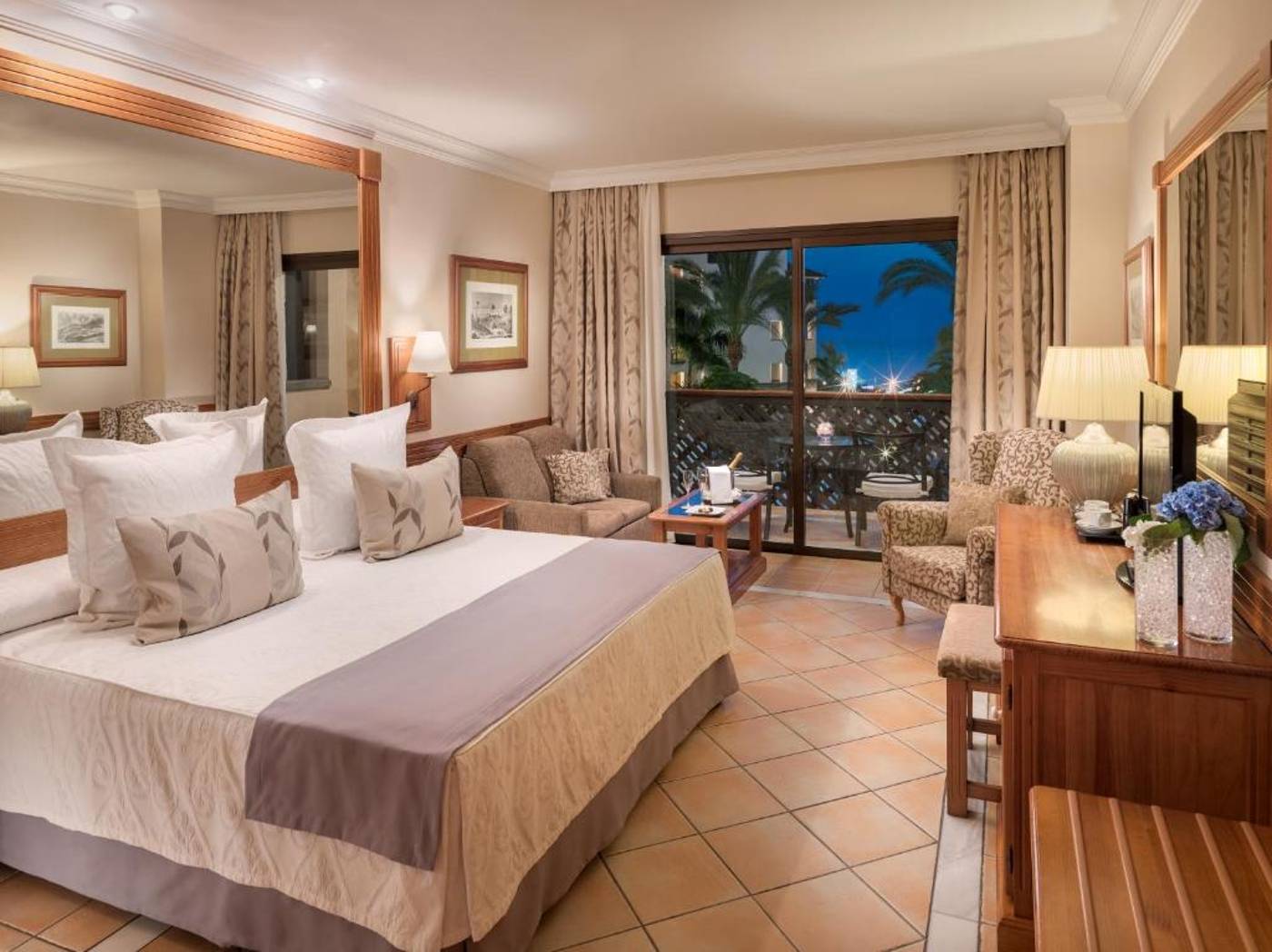 Hotel-GF-Gran-Costa-Adeje-Room-31