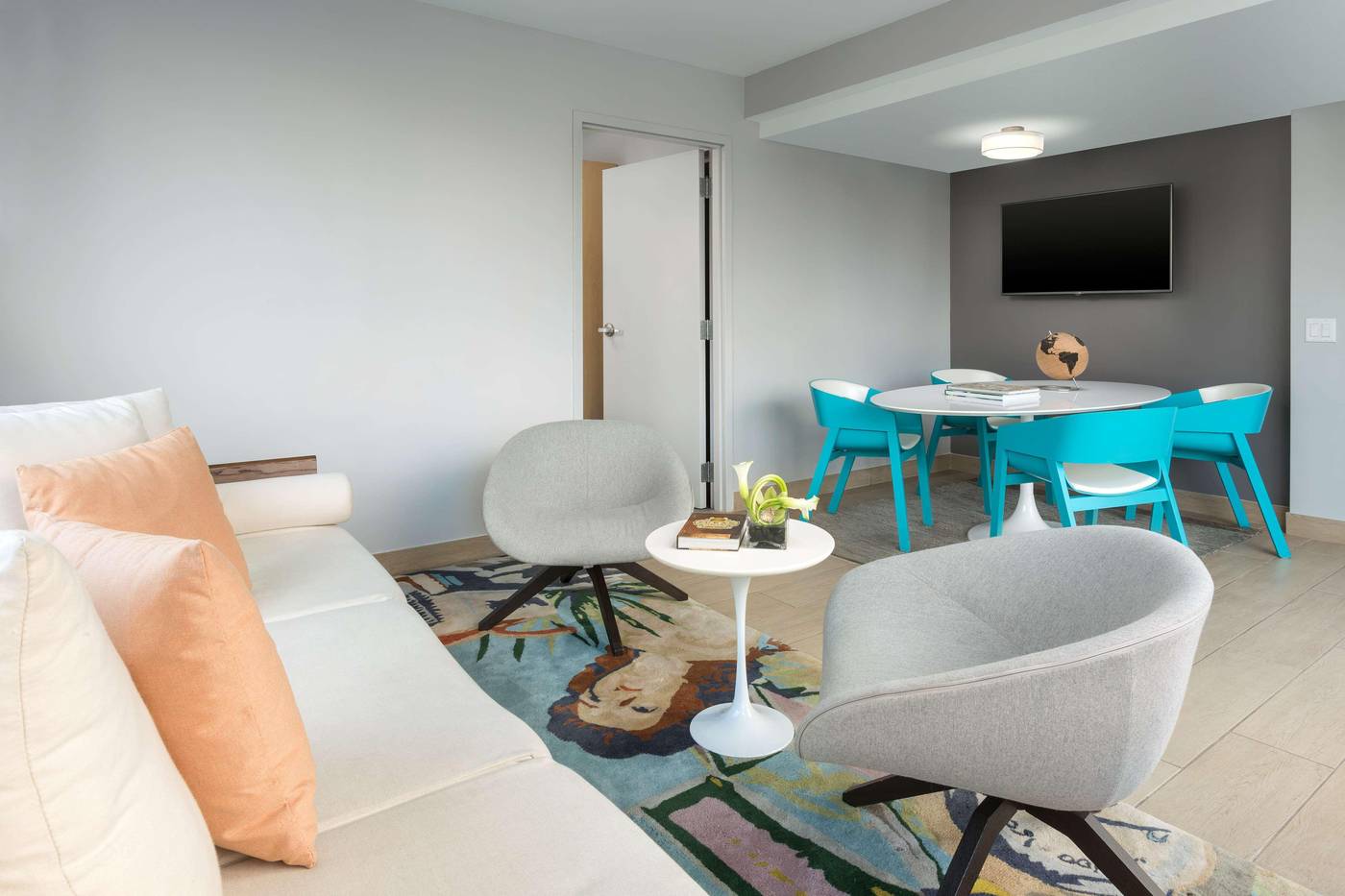 The Gates Hotel South Beach a Doubletree by Hilton - United States - MIAMI BEACH - Room - 2