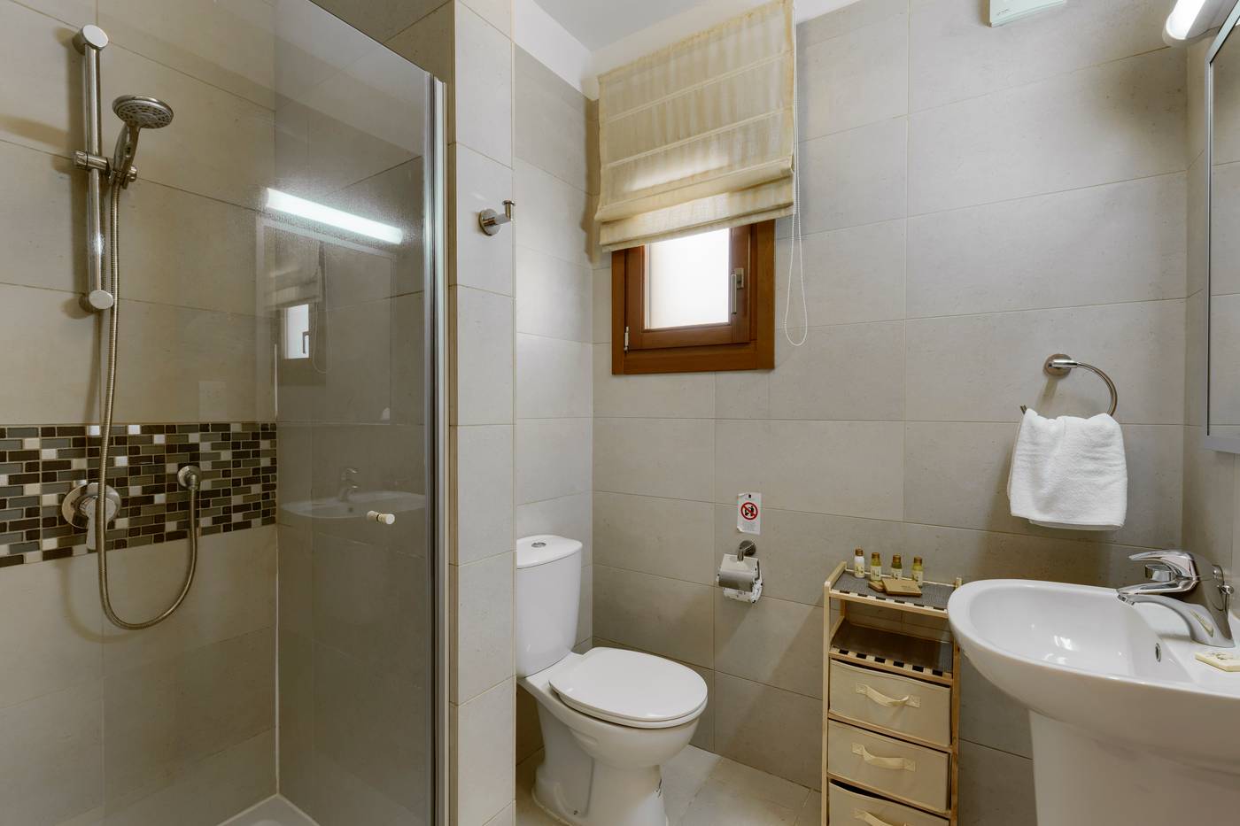 Aphrodite-Hills-Golf---Spa-Resort-Residences-Room-46
