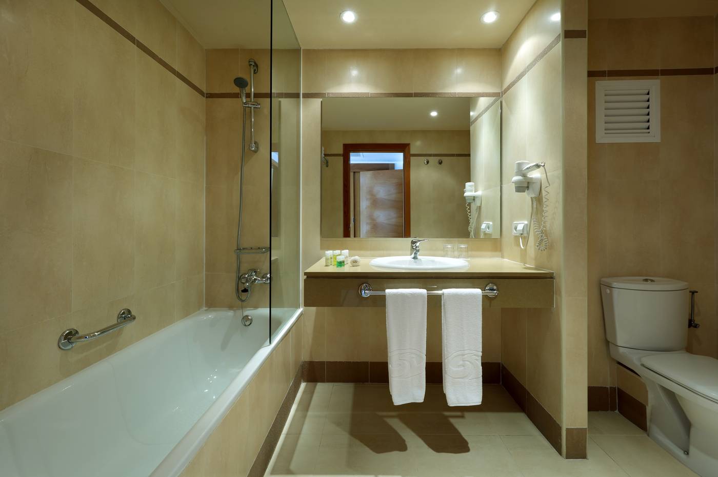 Palladium-Hotel-Palmyra-Room-25