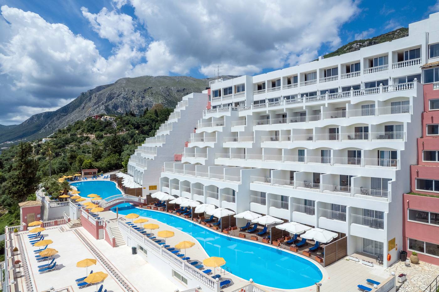Sunshine-Corfu-Hotel---Spa-Pool-2