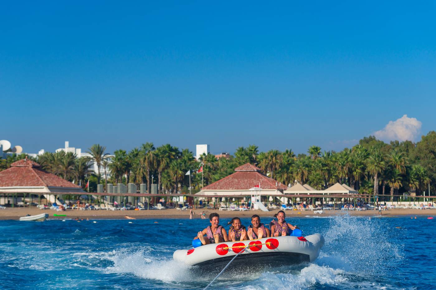 Seven-Seas-Hotel-Blue-Sports-and-Entertainment-32