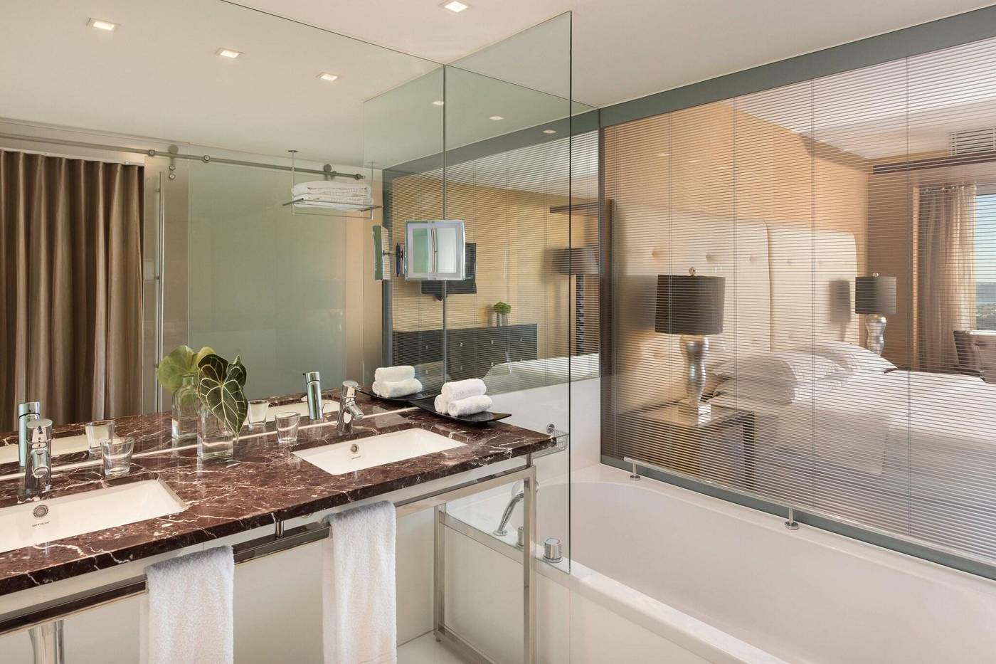 Sheraton-Lisboa-Hotel---Spa-Room-38