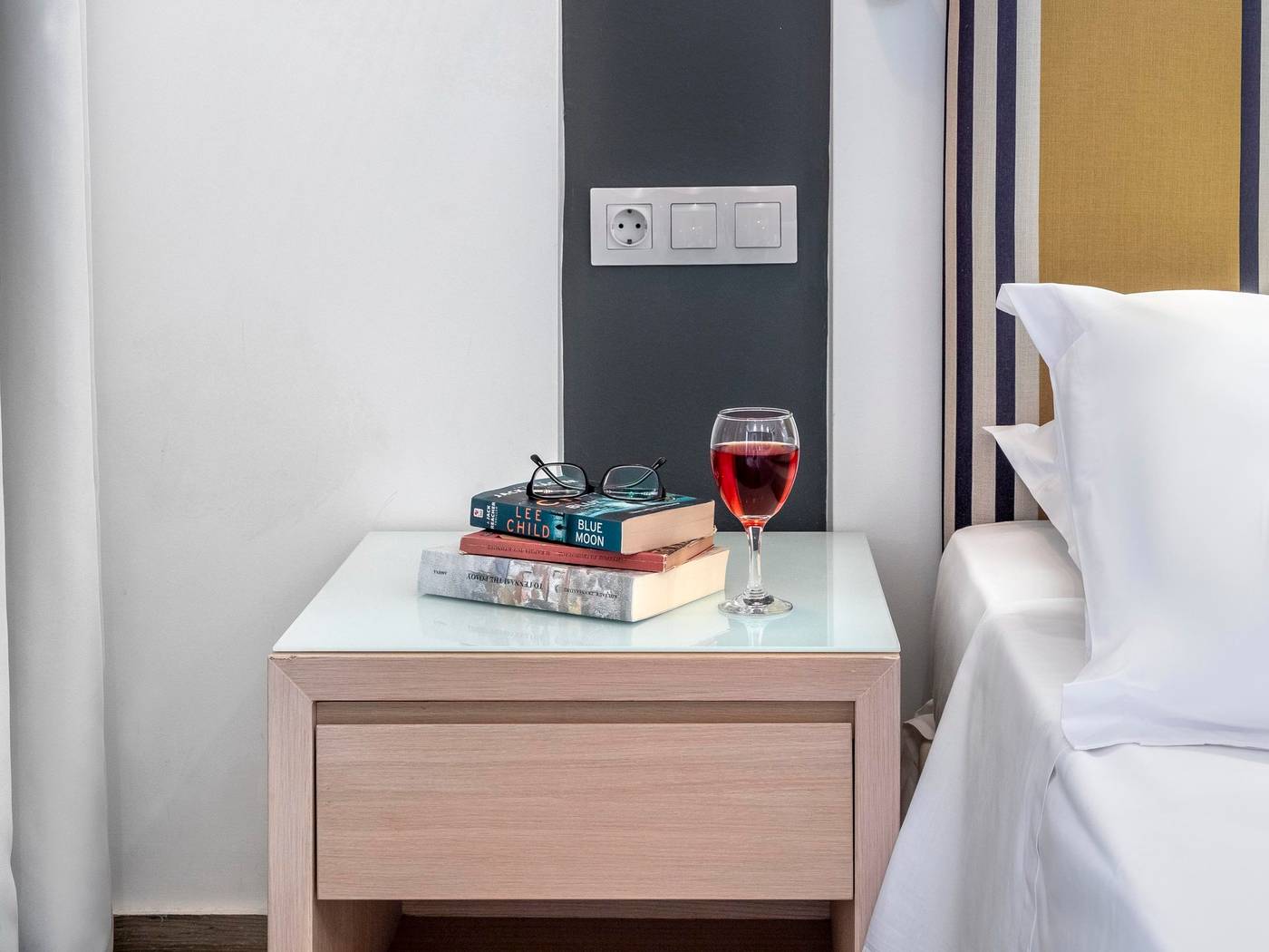Alexia-Premier-City-Hotel-Room-19