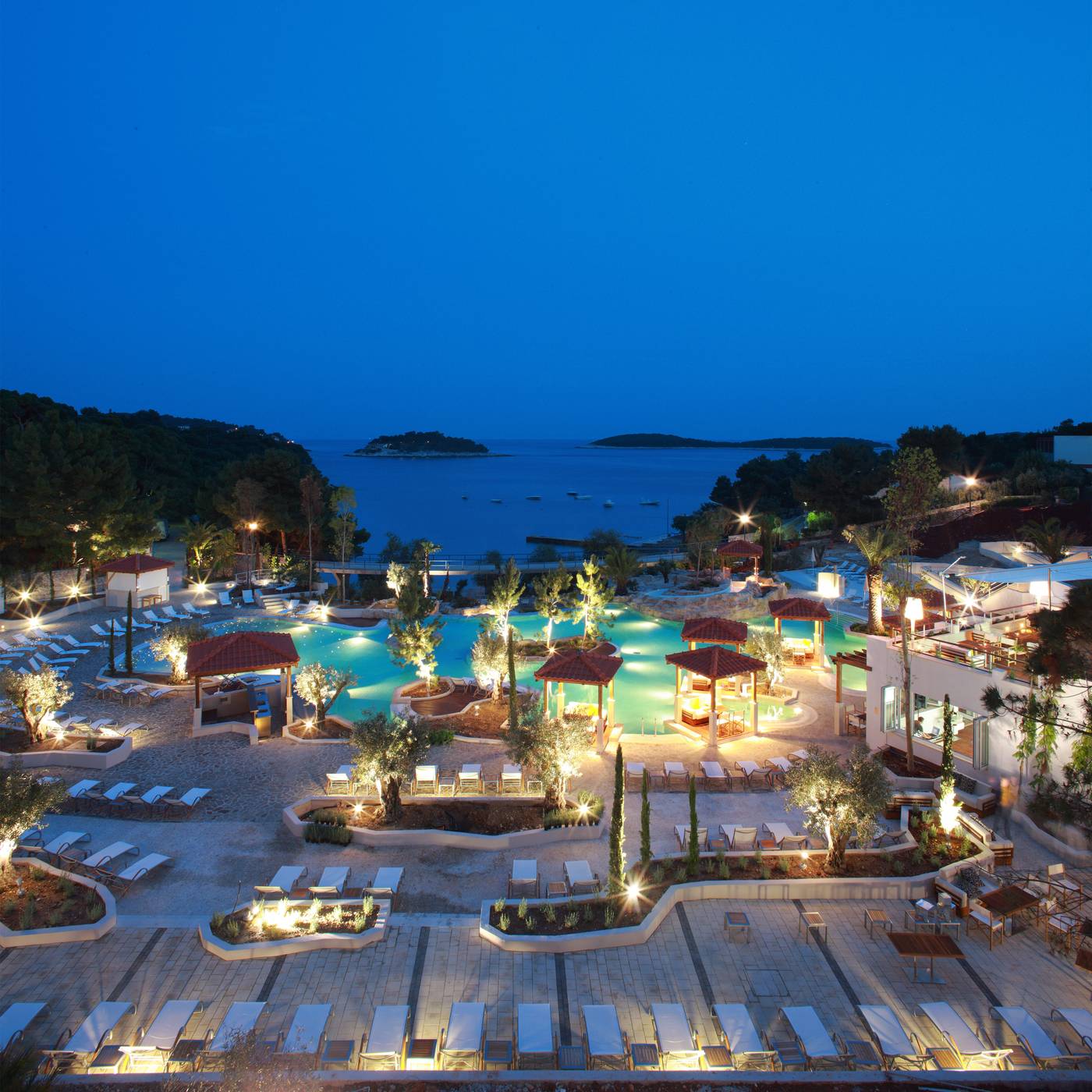 Amfora-Hvar-Grand-Beach-Resort-General-view-8