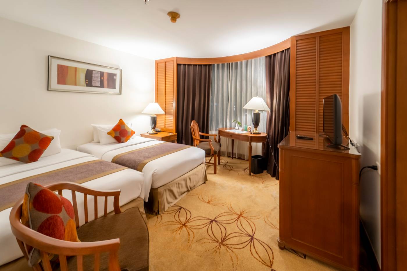 Century-Park-Room-29