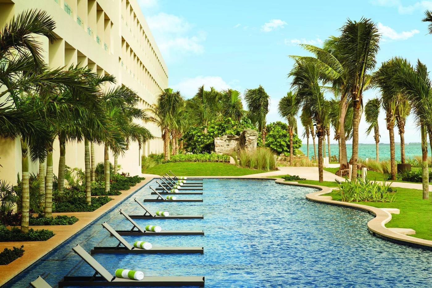 Hyatt-Ziva-Cancun-General-view-2
