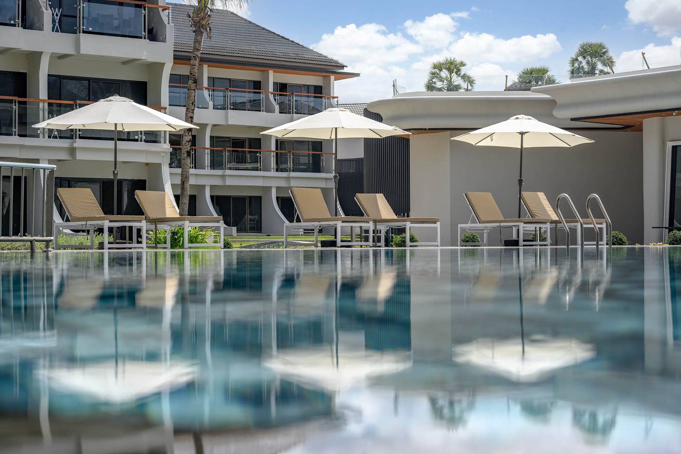 Amora-Resort-Phuket-Pool-4