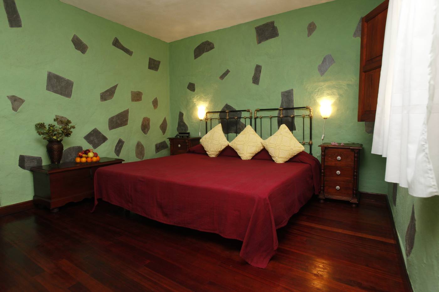 Fonda-Central-Hotel-Room-10