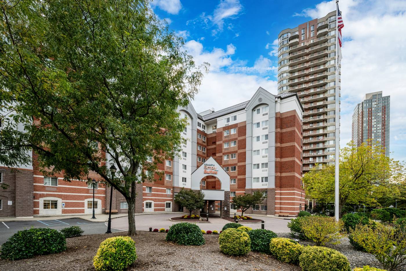 Sonesta-Simply-Suites-Jersey-City-General-view-47