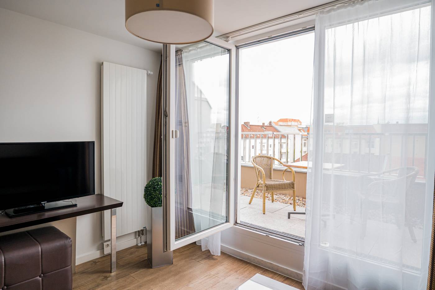 Two-Hotel-Berlin-by-Axel-Room-6