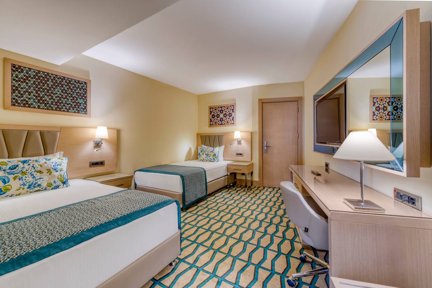 Club-Mega-Saray-Room-36