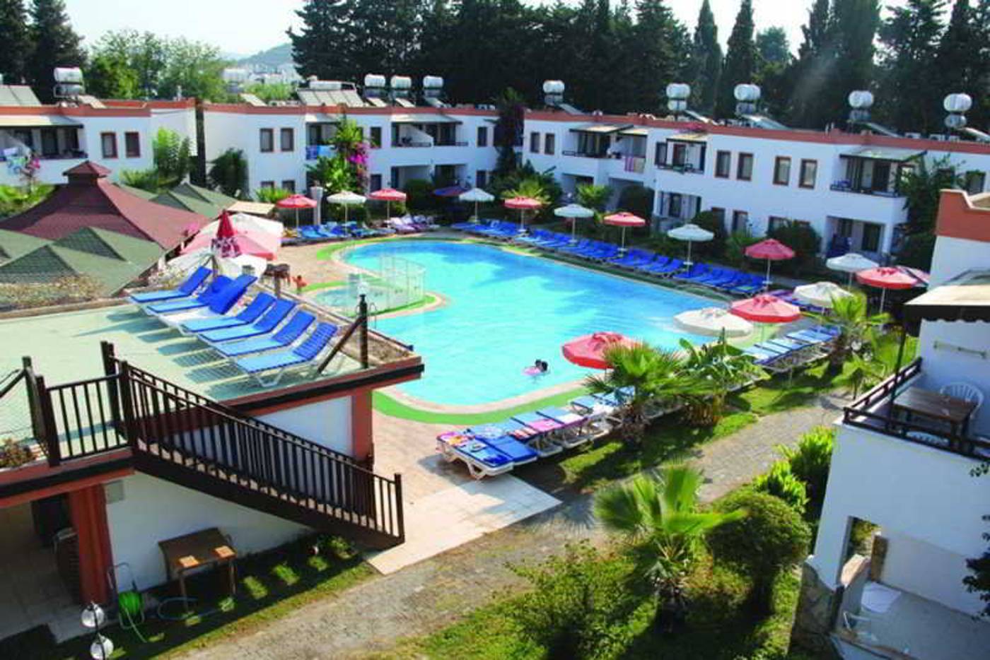 Club-Cherry-General-view-2