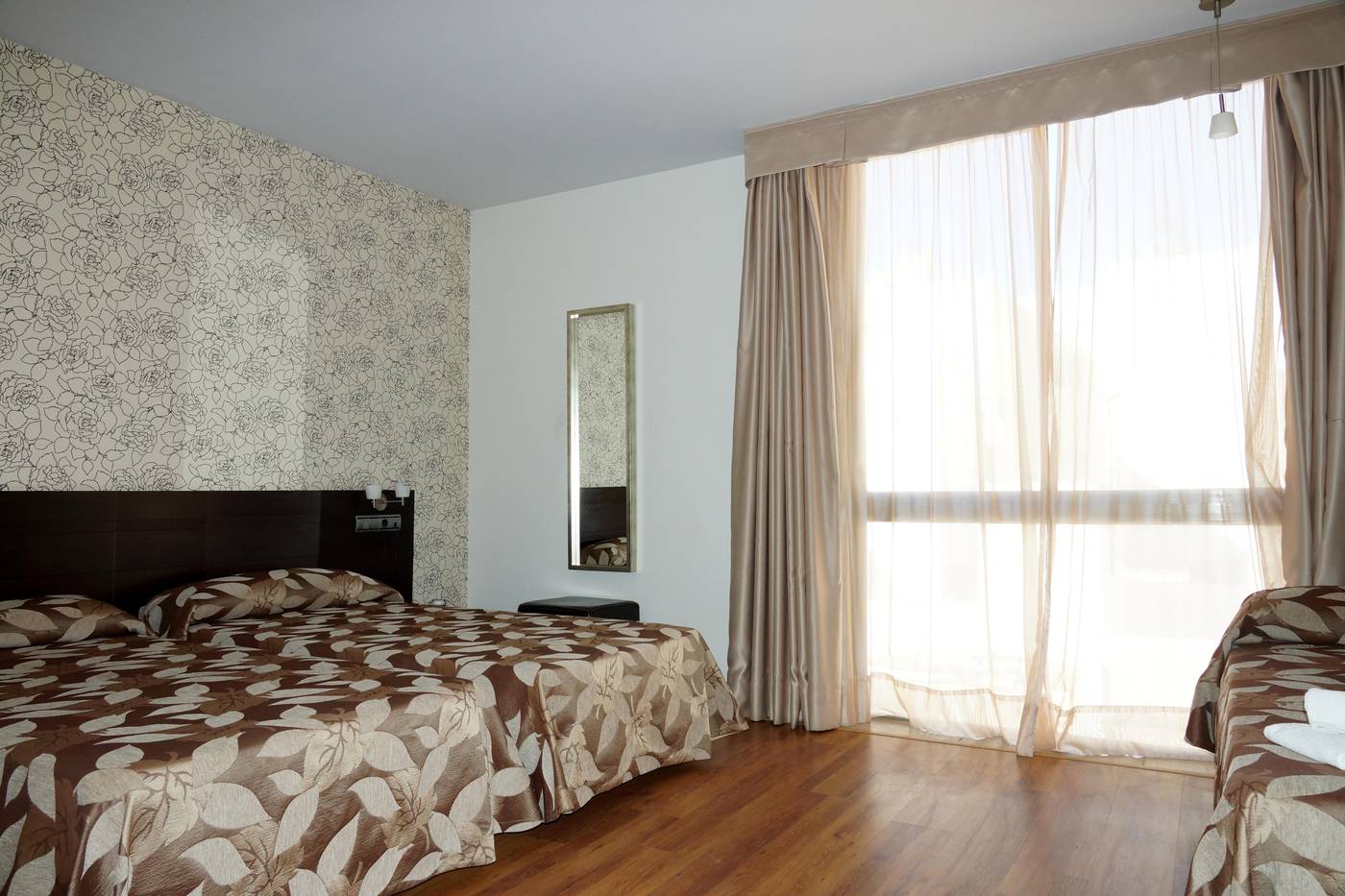 Don-Agustin-Room-9