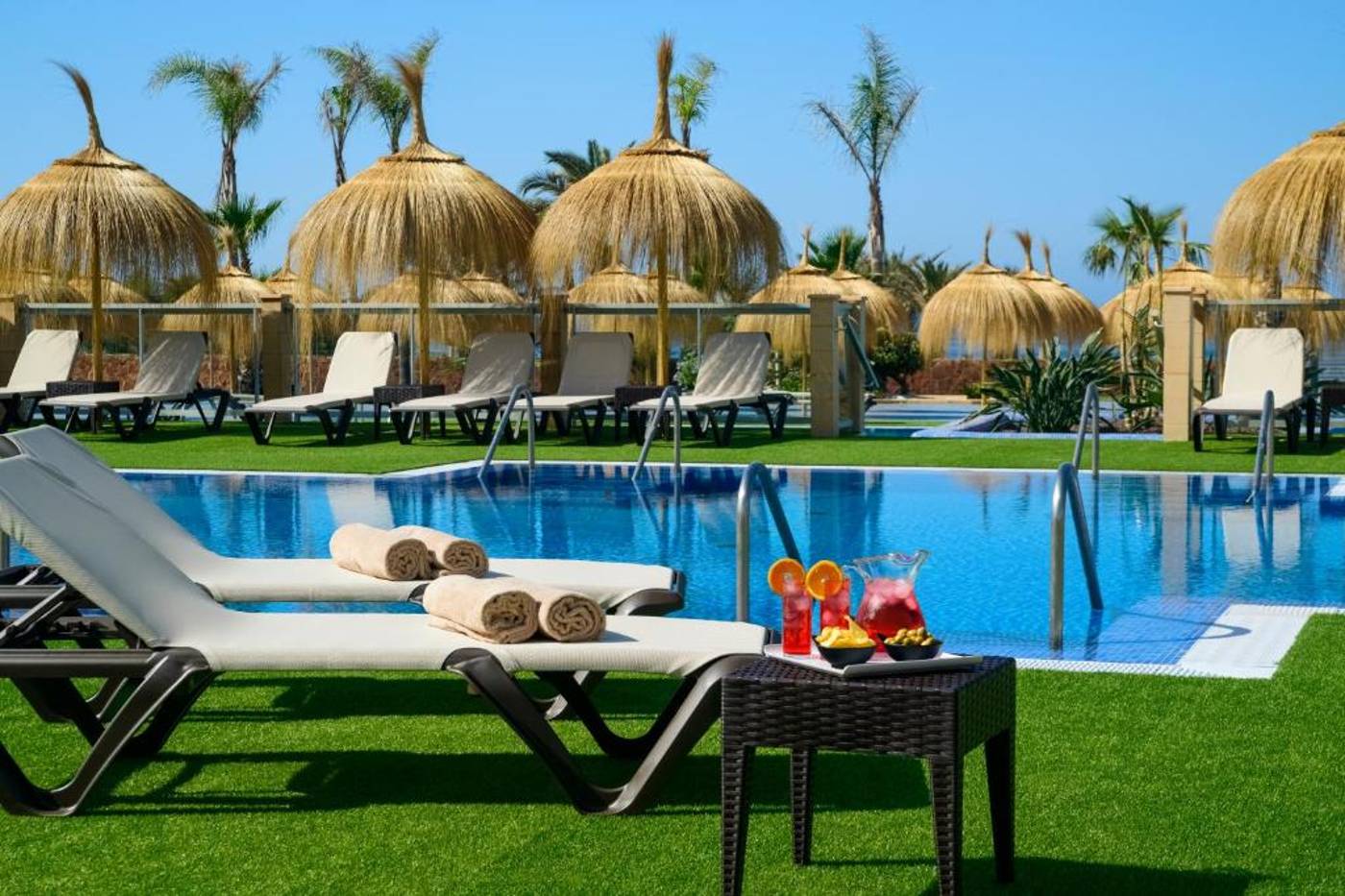 Cabogatamar-Garden-Pool-3