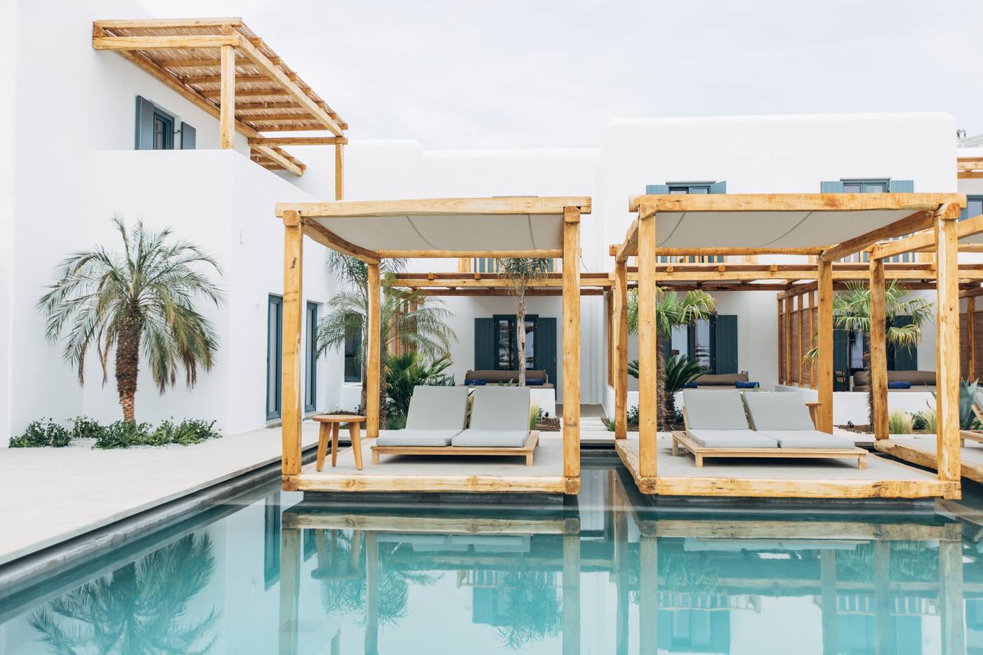 Branco-Mykonos-Pool-2