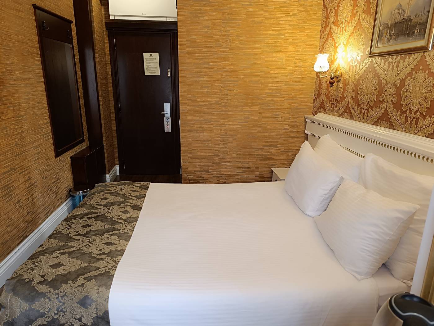 Golden-Horn-Sirkeci-Room-36