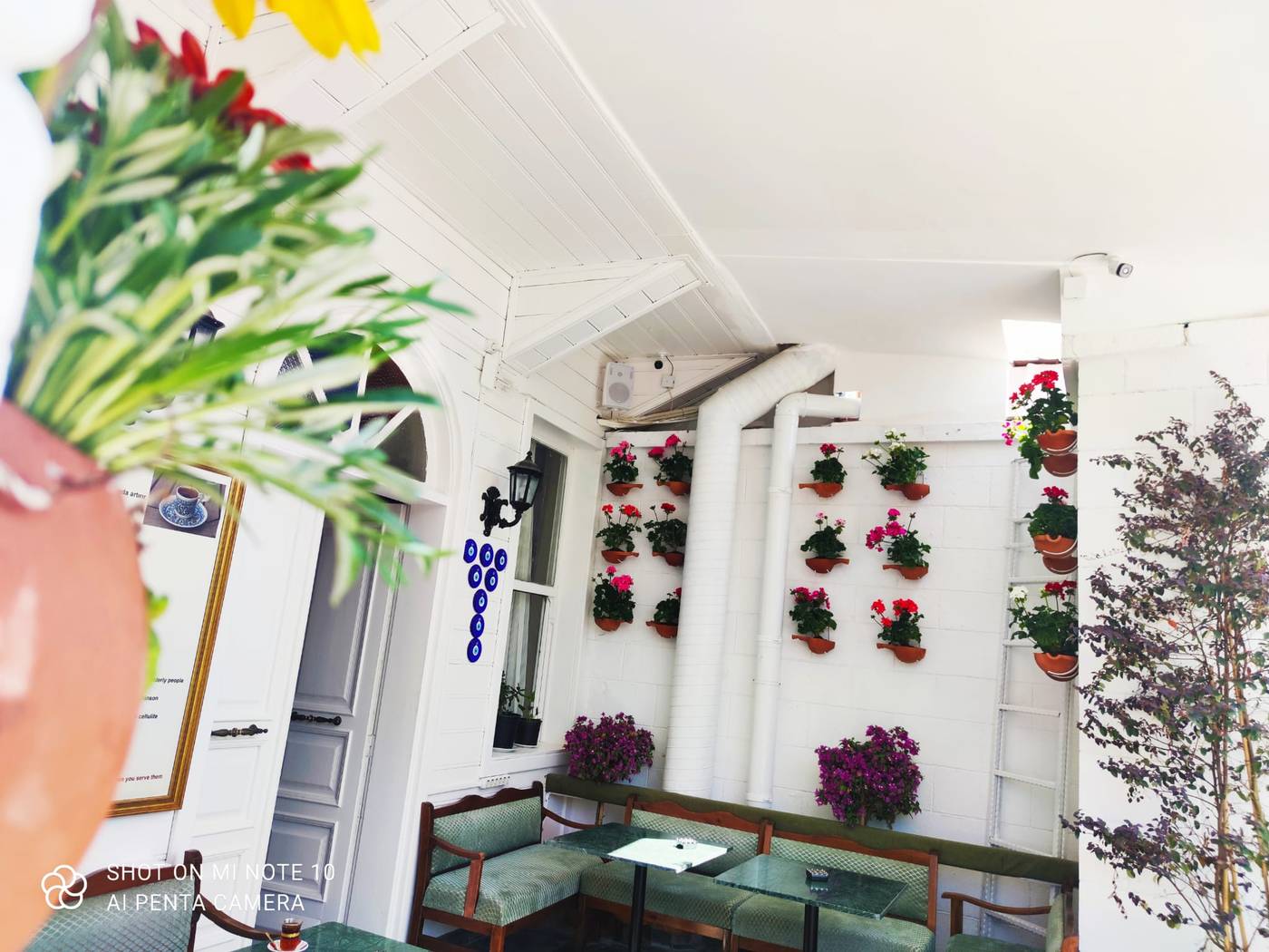 Solomon-s-Mansion-Hotel-Terrace-25