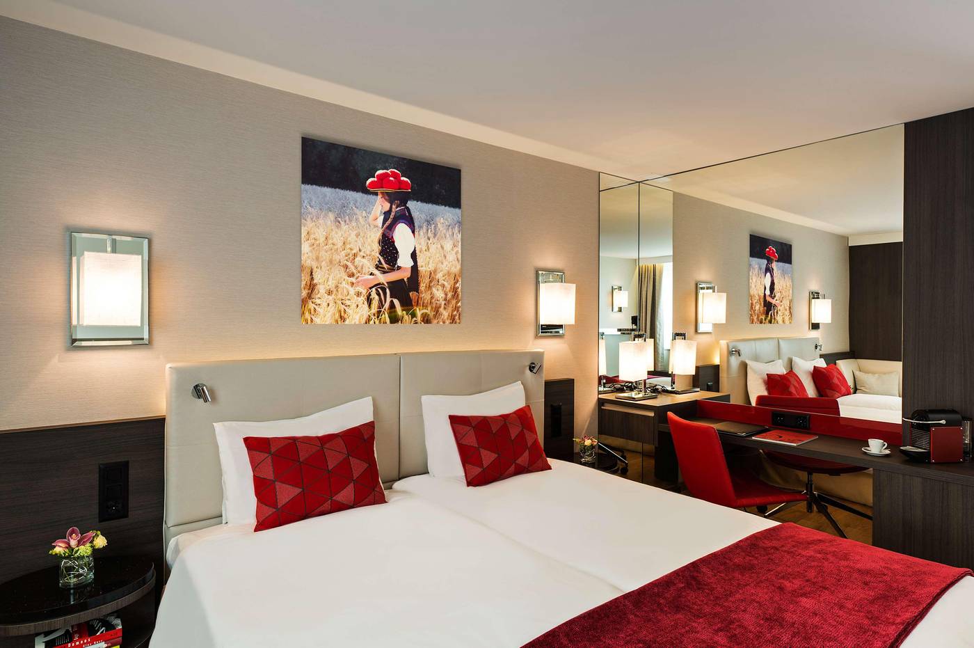 Hotel Astoria-Switzerland-LUZERN-Room-10