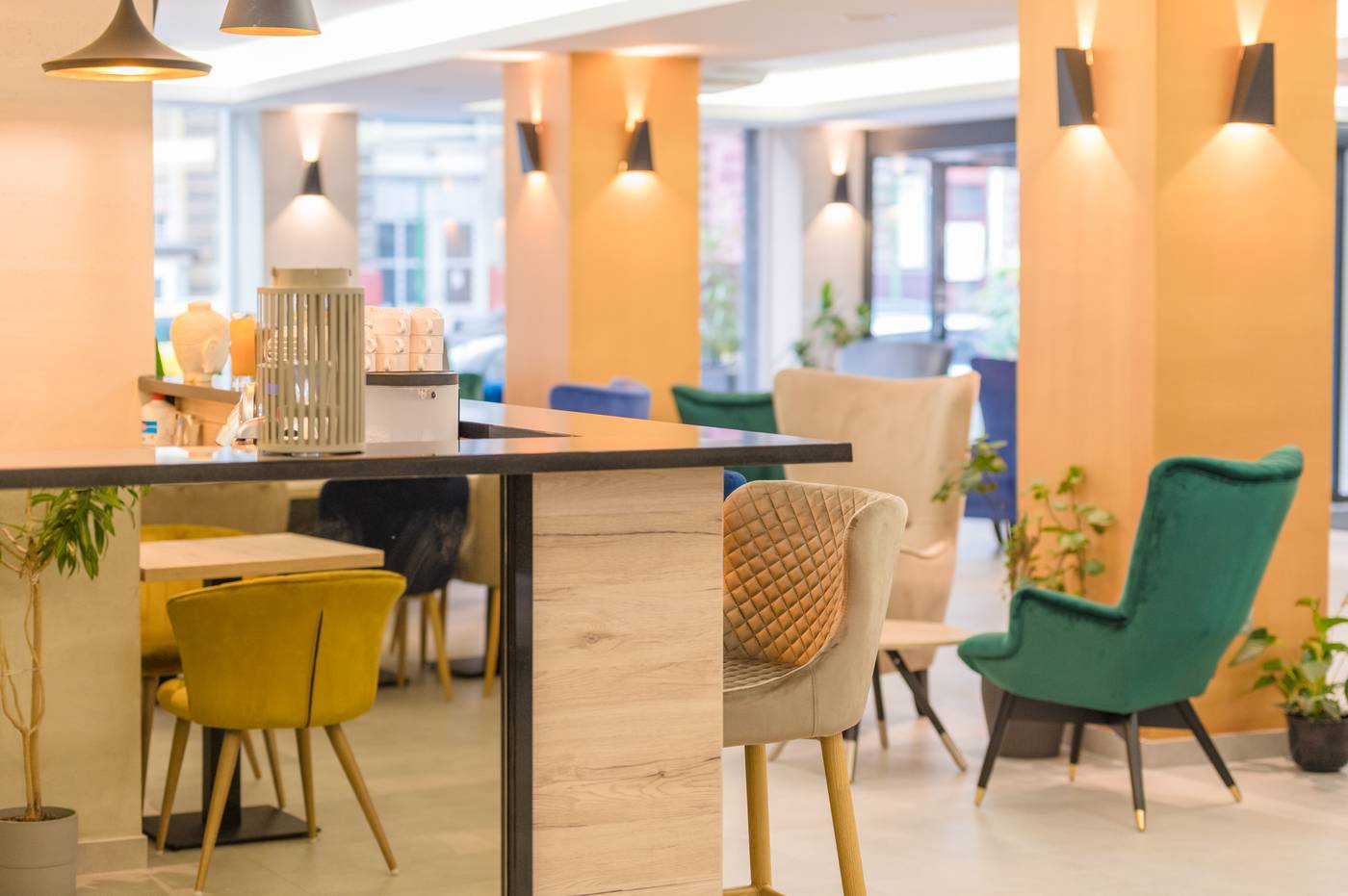 Impulso-Fashion-Hotel-Lobby-10