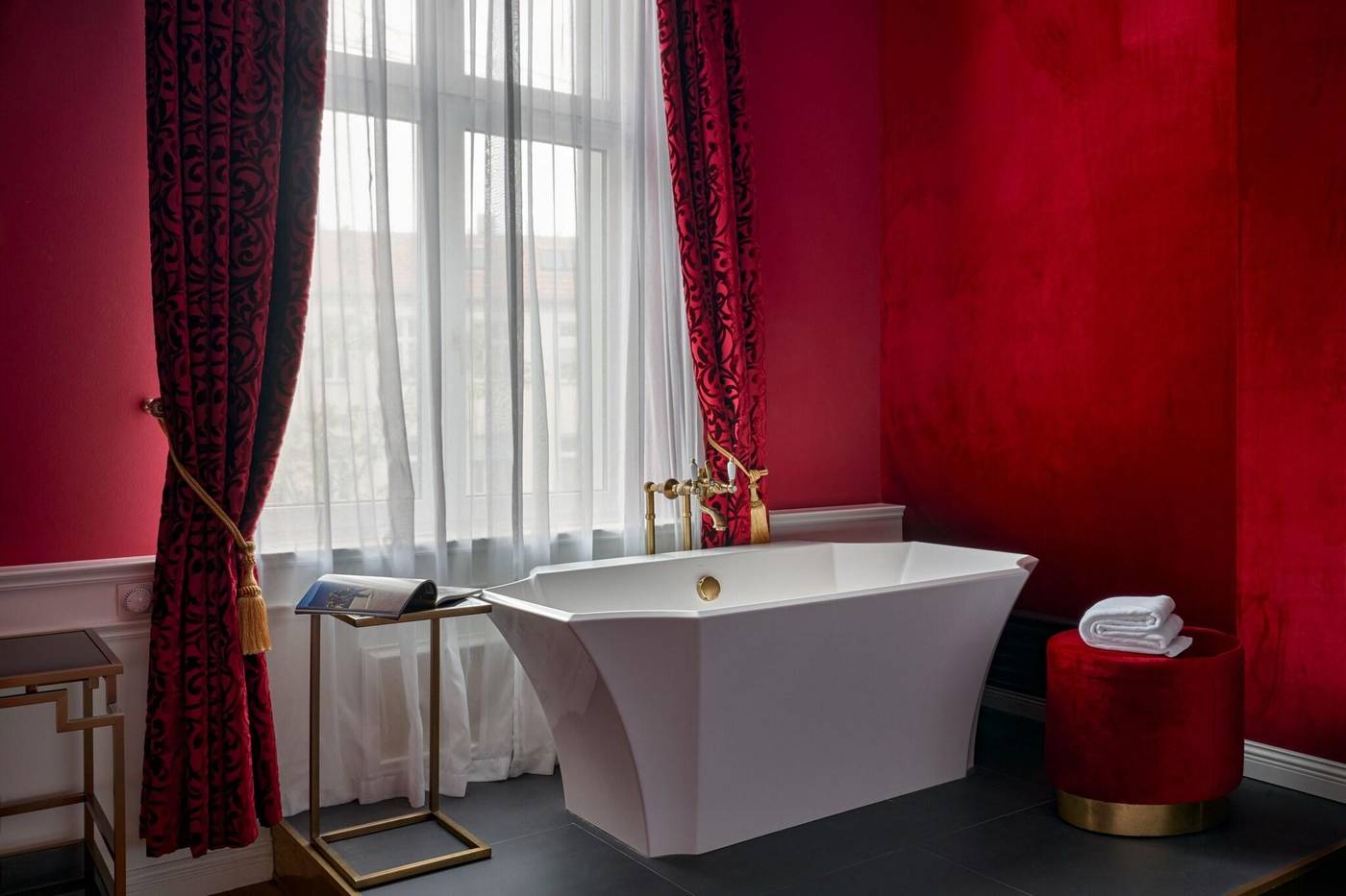 Provocateur--Berlin--A-Member-Of-Design-Hotels-Room-40