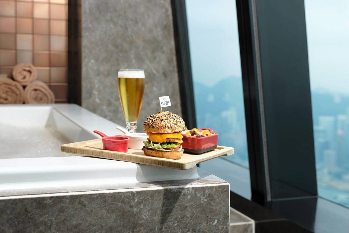 The-Ritz-Carlton--Hong-Kong-Sports-and-Entertainment-23