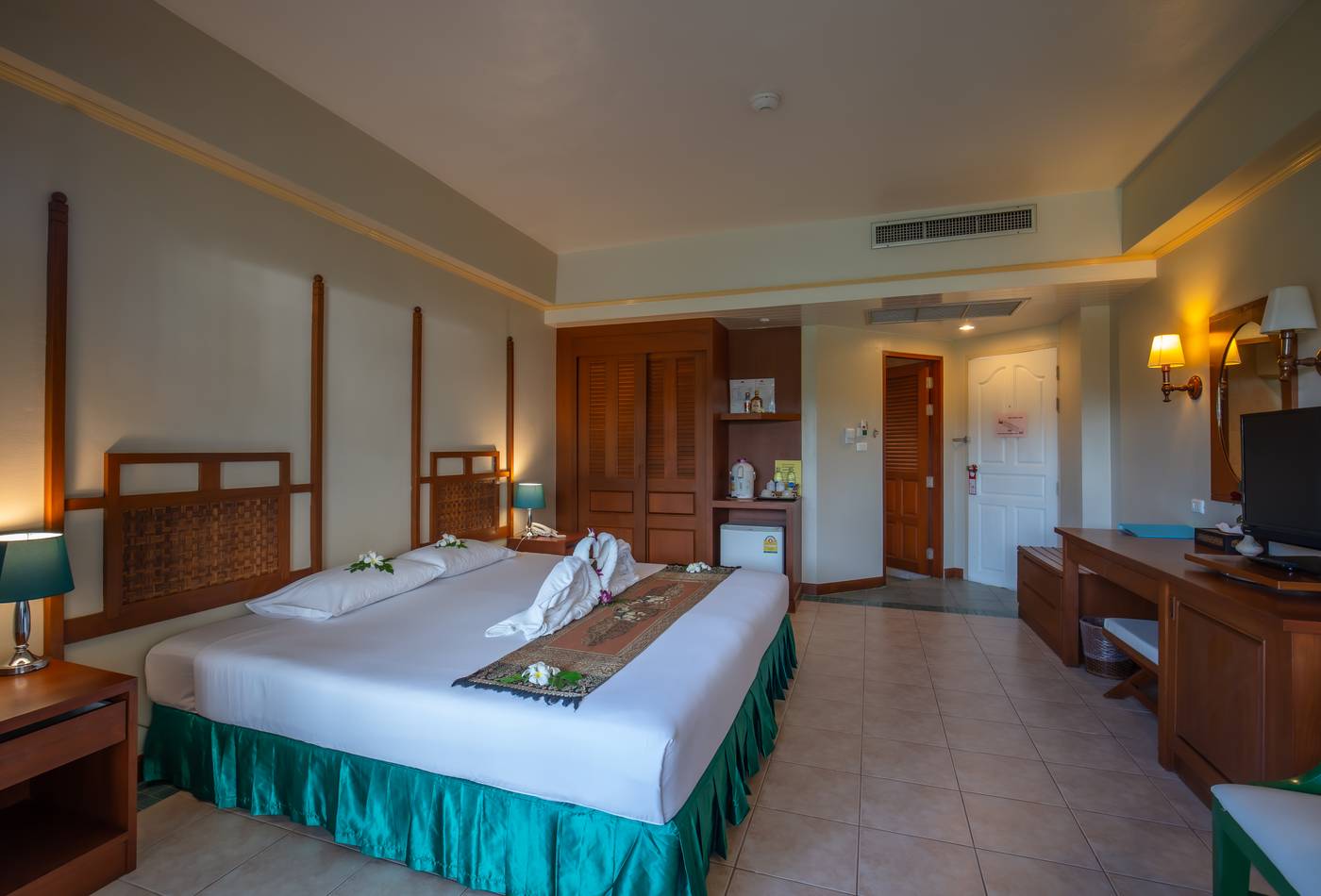 Karon-Princess-Hotel-Room-11