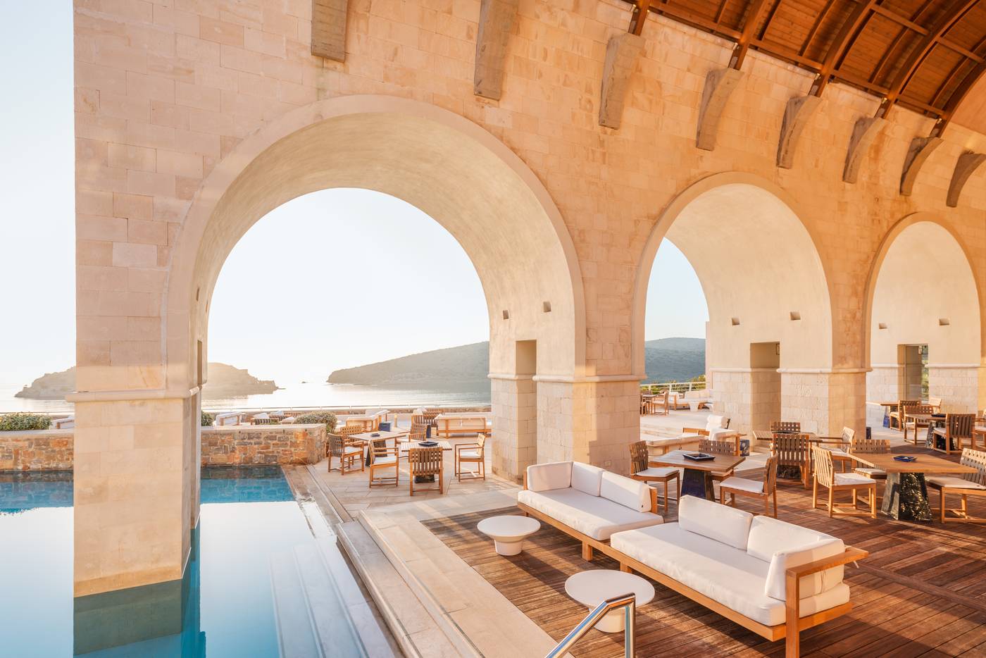 Blue-Palace--a-Luxury-Collection-Resort---Spa-Terrace-50