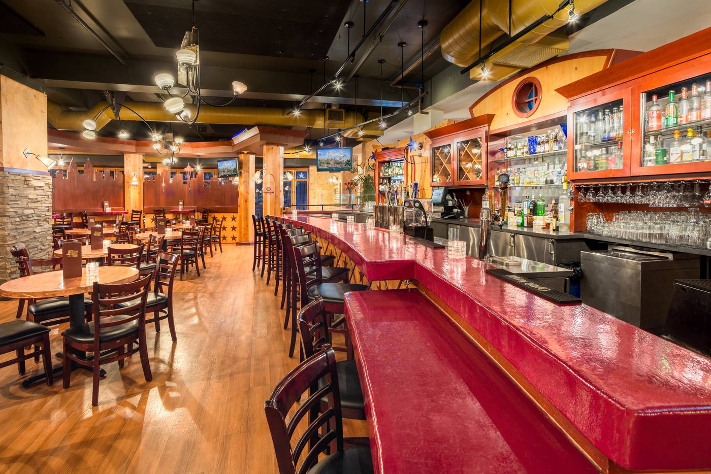 Knotts-Berry-Farm-Hotel-Bar-20