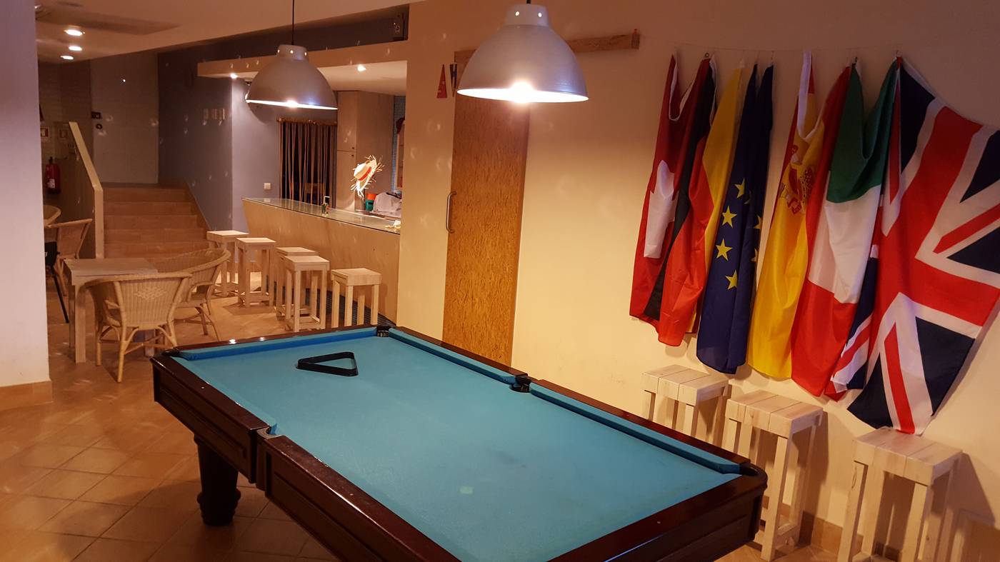 Praia-Azul-Hotel-Apartamento-Bar-23