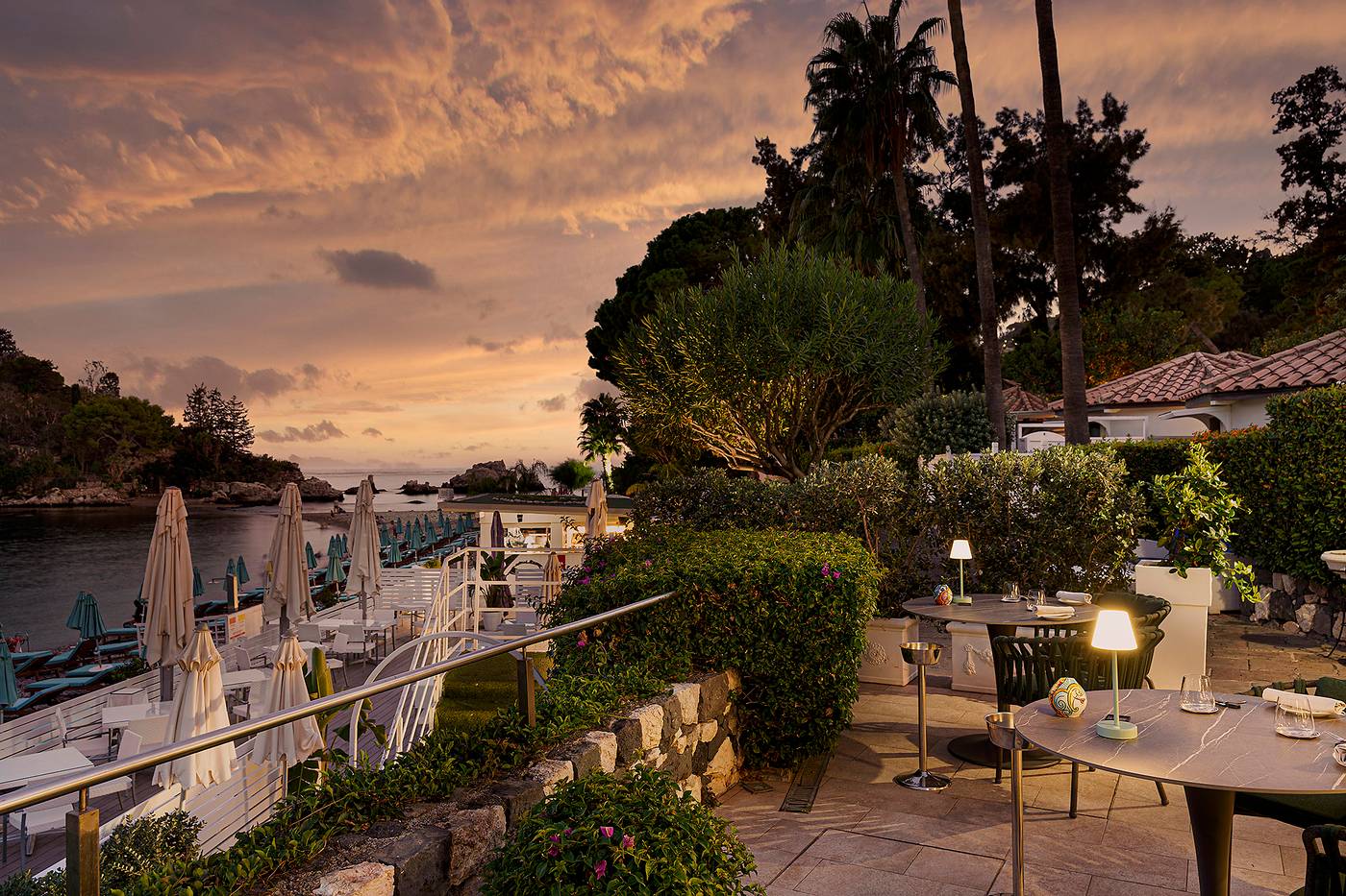 La-Plage-Resort-Restaurant-2