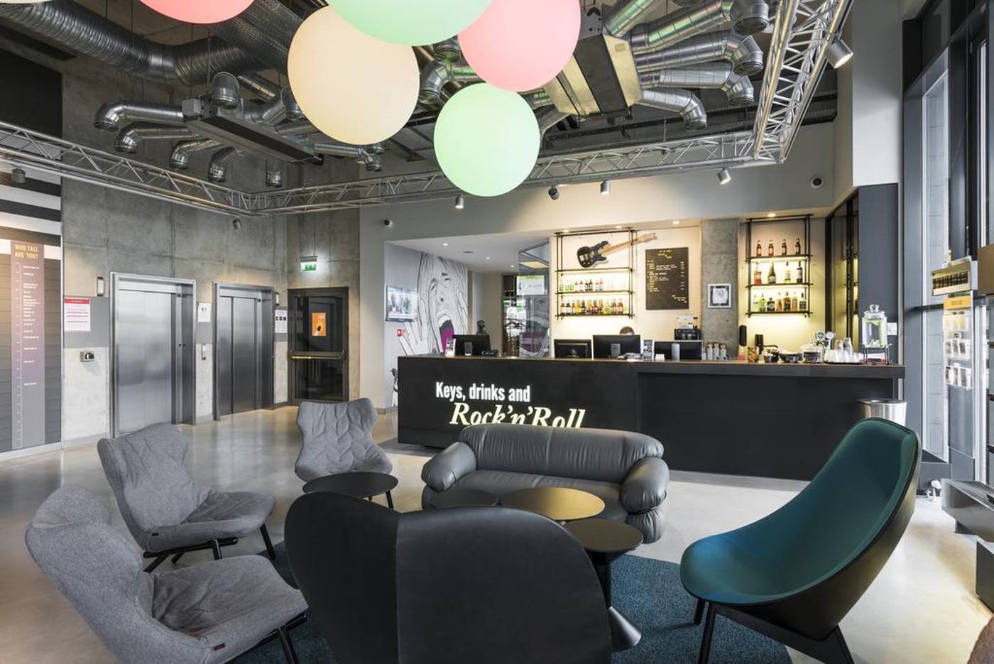 Comfort Hotel LT-Lithuania-VILNIUS-Lobby-10