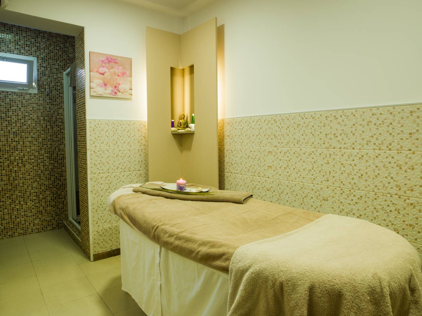 Monarque-Fuengirola-Park-Sports-and-Entertainment-52