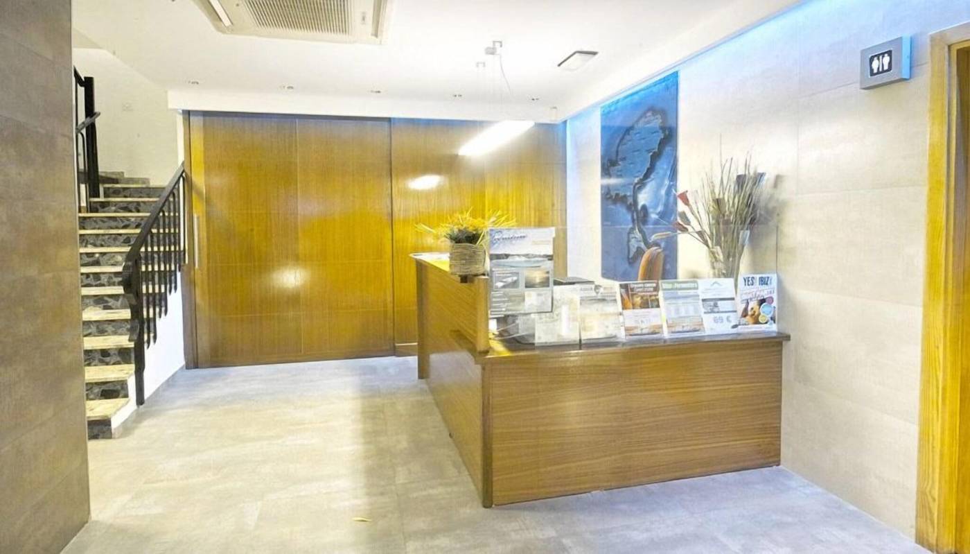 Bahia-de-San-Antonio-Lobby-39