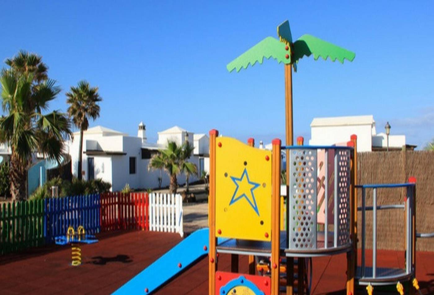 Vik--Coral-Beach-Sports-and-Entertainment-37